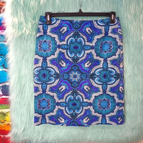 Talbots Petites Blue White and Purple Pattern Skirt Size 10p - Picture 2 of 8